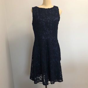 🌟LAST CHANCE🌟 Navy lace dress